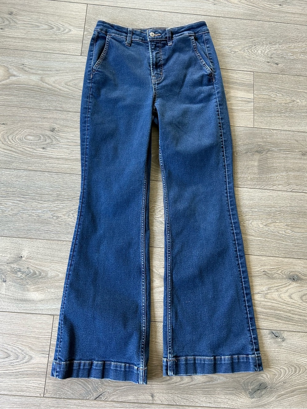 Old Navy Xtra High-Rise Flare Trouser Jeans Size 8